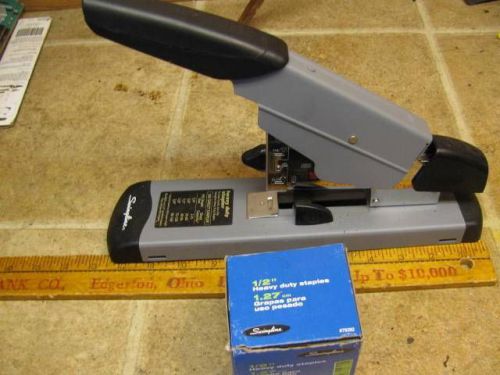 Swingline 39005 Heavy Duty 160 Sheet Stapler Document with box of staples