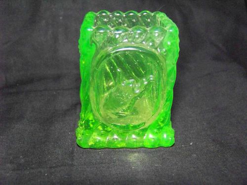 GREEN VASELINE  WEST VIRGINIA  TOOTHPICK HOLDER- MATCH HOLDER     (( ID156887 ))