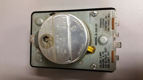 PARAGON A-142-20 208-240V-AC 1/4HP 5A AMP TIMER D451739