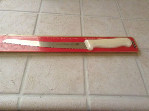 TRAMONTINA 10&#034; Wavy Edge Curved Bread Knife