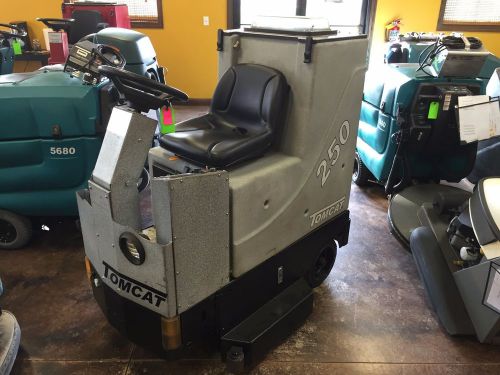 Tomcat 250 Automatic Riding Scrubber