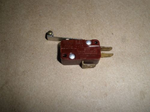 Vintage E33-50K NC NO roller snap limit switch NOS Cherry Electric E33 USA (1)