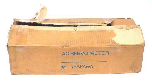 NEW YASKAWA USAREM-07CEL5K SERVO MOTOR W/ GEAR HEAD USAREM07CEL5K