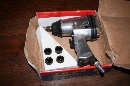 CENTRAL PNEUMATIC 1/2&#034; AIR IMPACT WRENCH KIT &amp; FOUR SOCKETS