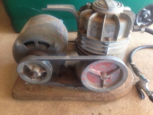 Vintage Speedy Air Compressor Air Pump W/ Motor Runs Great.