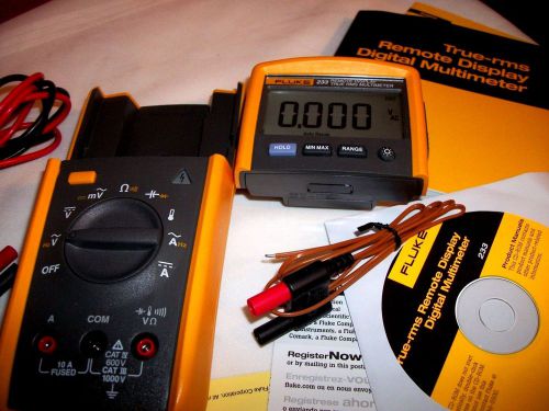 FLUKE 233 REMOTE DISPLAY MULTIMETER  NEAR MINT.