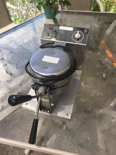 GOLD MEDAL BELGIAN WAFFLE IRON MACHINE MAKER Commercial Type