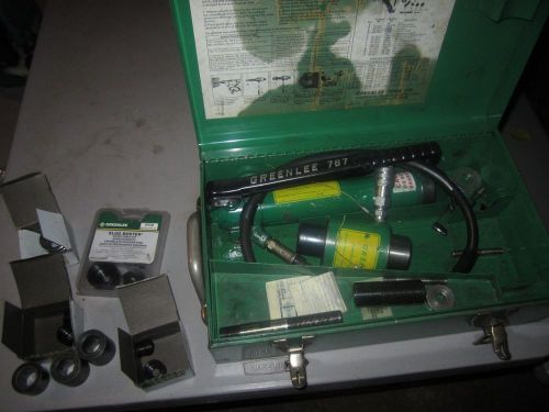 Greenlee 7646 1/2&#034;-2&#034; Hydraulic Knockout Set