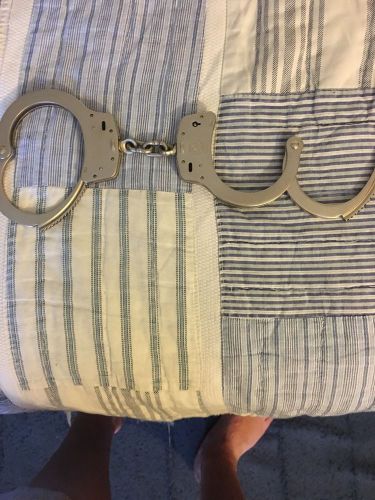 Smith And Wesson Handcuffs