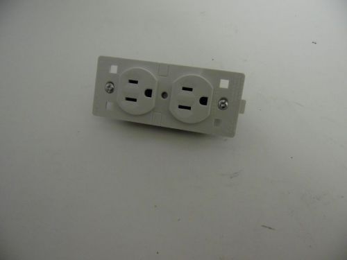 Cheetah 7000-W 15 amp Duplex Receptacle Box of 10 (1001)