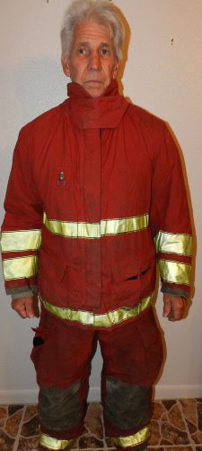 GLOBE FIREFIGHTER SUIT/TURNOUT/BUNKER GEAR (Year:1997)