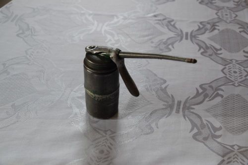 vintage metel pump oiler