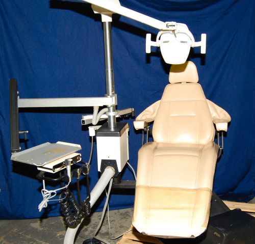 Adec Priority 1005 Dental/ Tattoo Chair w/ Delivery System and Pelton Light