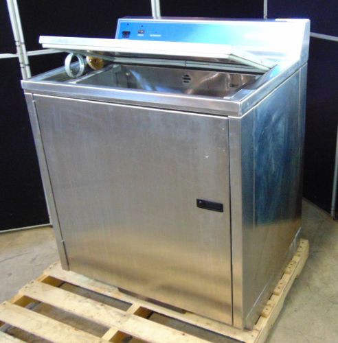 Getinge Model 2460UC Ultrasonic Cleaner - Inside is Clean!! - S446