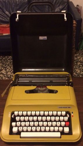 UNDERWOOD 319 MACCHINA DA SCRIVERE CON CUSTODIA ORIGINALE