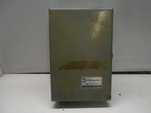Used intermatic 7 day dial timer switch box t74013   -18k4 for sale