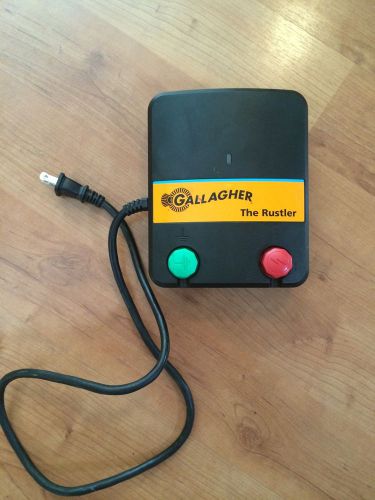 Gallagher M50 RUSTLER Electric Fence Charger Energizer20 acre/3mile/.5J
