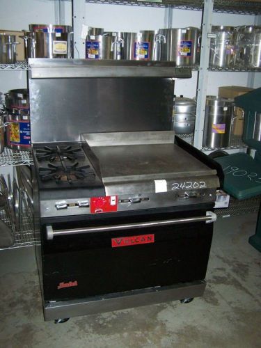 Vulcan 24&#034; Manual Griddle, 2 Burner Range w/Convection Oven on Casters