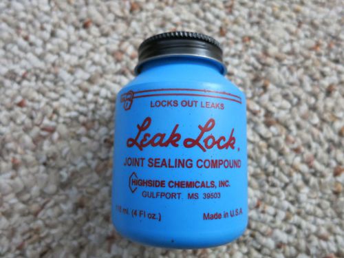 SUPCO Leak Lock HS10004 4 oz Brush Top Plastic Jar