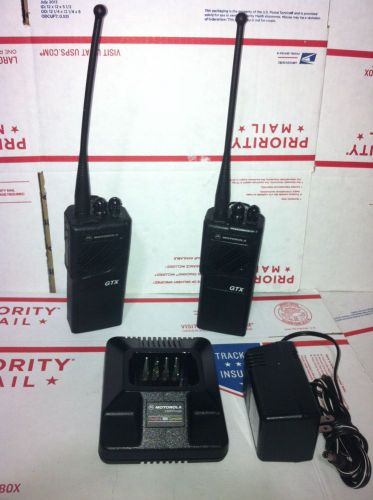 2 POLICE FIRE Motorola GTX 800 1 800mhz 10ch. trunking radio EMS security taxi