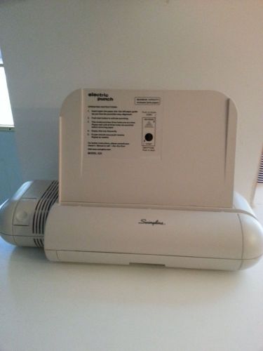 Swingline Model 525 Electric Paper Hole Punch 20 Sheet FREE SHIPPING!!!