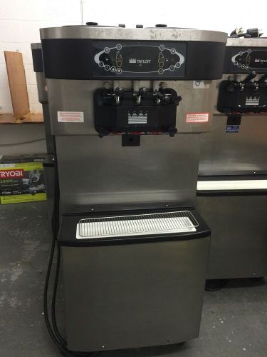 2009 Taylor C713-23 Frozen Yogurt Machine Excellent Condition!