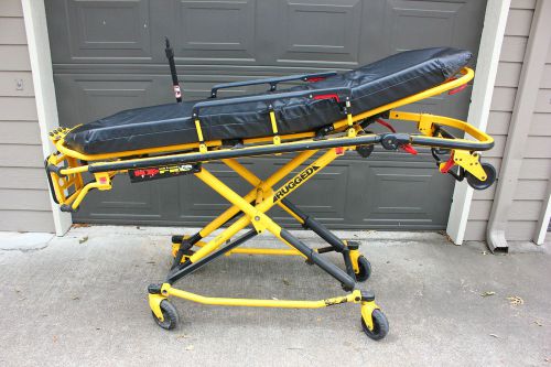 Stryker MX-Pro 600lb Ambulance Stretcher w/ O2 Holder IV Pole Ferno EMS Cot