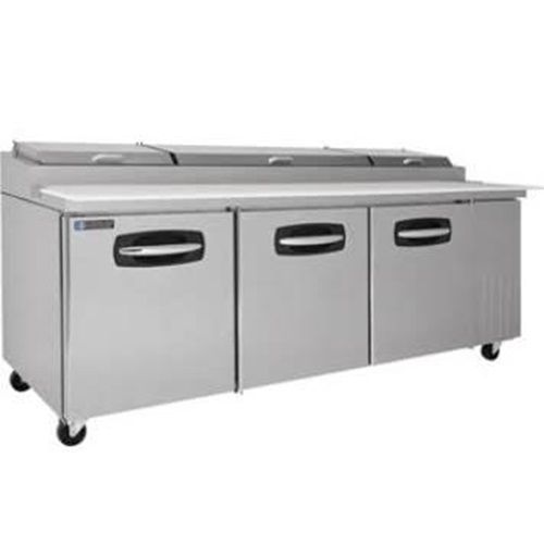 MasterBilt MBPT93-001 Fusion™ Refrigerated Pizza Prep Table Three-Section...