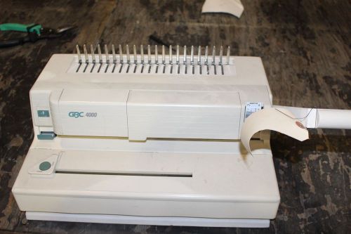 GBC 4000 Plastic Comb Punch &amp; Bind Machine