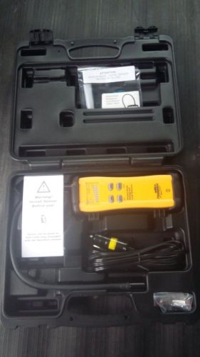 Fieldpiece SRL8 Heated Diode Refrigerant Leak Detector with Case!