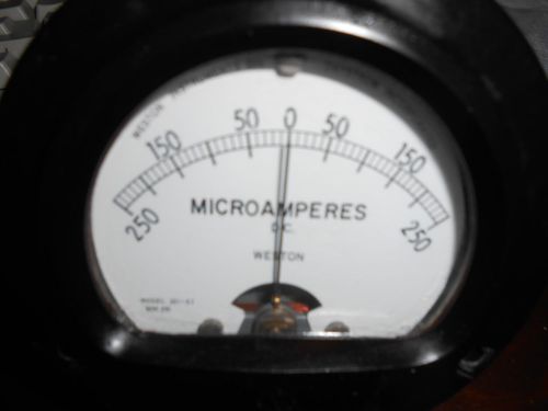 PANEL METER -- WESTON 301-57 - SCALE READING 250-0-250 MICROAMPERE - 3.5&#034; ROUN