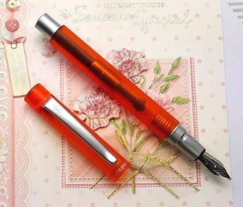 Pirre Paul&#039;s 325C Fountain Pen clear ORANGE+5 cartridges BLACK ink