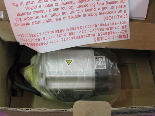 1pcs NEW Panasonic 750W servo motor MSMD082P1S in box