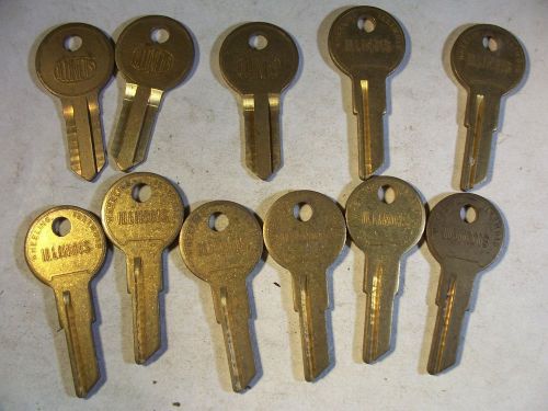 11  OLD  VINTAGE  ORG  ILLINOIS       KEY BLANK   UNCUT