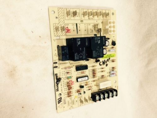 Honeywell Control Circuit Board ST9120C3018 ST9120C 3018