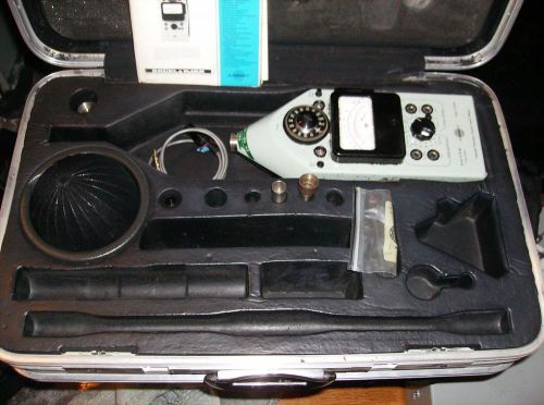 BRUEL AND KJAER 2204 sound level meter + EXTRAS