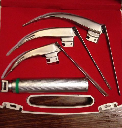 MCCOY FLEXI-TIP FIBEROPTIC LED Laryngoscope SET- BLADE # 2 &amp;3 &amp;4 MEDIUM HANDLE