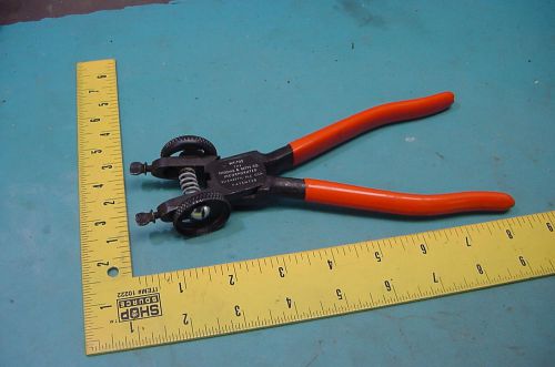 THOMAS&amp; BETTS T&amp;B WT 700 SHIELD STRIPPING TOOL