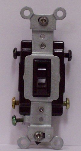 10 LEVITON 4-WAY 15A GROUNDING SWITCH  54504-2