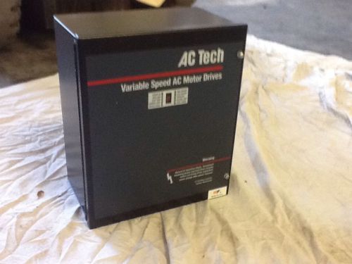 LENZE AC TECH  V12007D VARIABLE SPEED AC MOTOR DRIVE *NIB