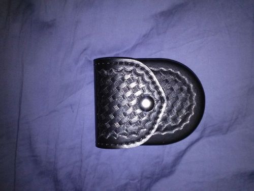 Safariland Model 90H Handcuff Case Basketweave