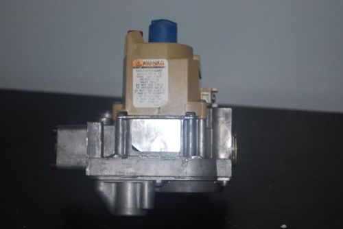 Honeywell Dual Gas Valve VR8300 A 4508 HVAC SG