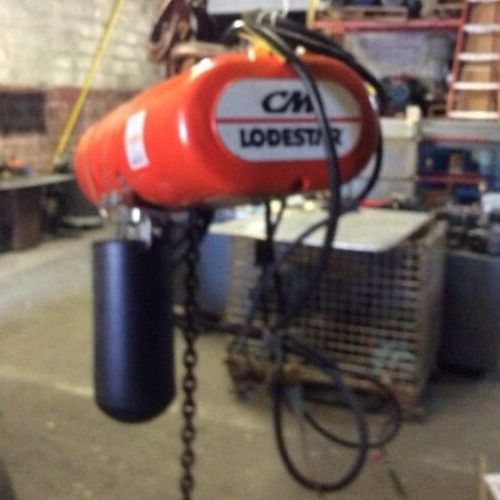 CM LODESTAR 1 TON (L2) ELECTRIC CHAIN HOIST (2 SPEED 16/5 FPM)