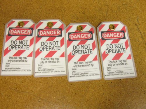 BRADY SIGNMARK 65525 Heavy Duty Lock Out Tags DANGER DO NOT OPERATE (Lot of 4)