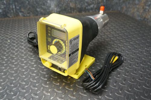 HH921-987 Microprocessor Dosing Pump 0.1 GPH 600 PSI - LMI Milton Roy