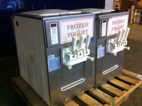 CARPIGIANI 2 FLAVOR N TWIST 1PH YOGURT ICE CREAM MACHINE, WATER COOLED 1 PHASE