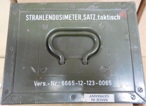 GERMAN ARMY UNISSUED SURPLUS, RADIATION DOSIMETER FULL KIT IN ORIGINAL CASE