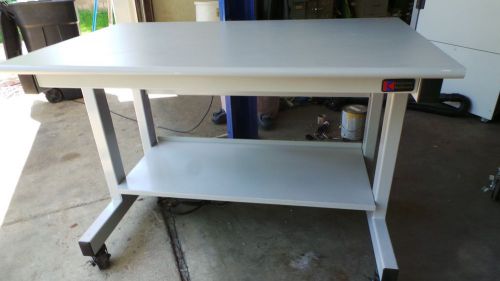 Kewaunee BasikBench Industrial WorkBench / Tech Bench / Workstation 29x48