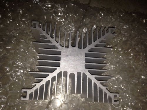 Large snow flake aluminum heatsink