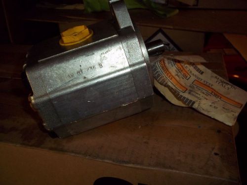 Sauer Danfoss  Hydraulic Pump Model SNM2/19  C106 LFU1 Made In Italy